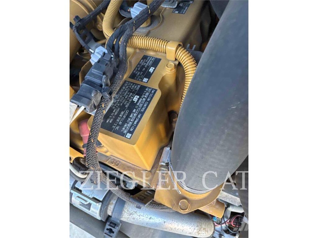 CAT 242D3 Mini incarcator