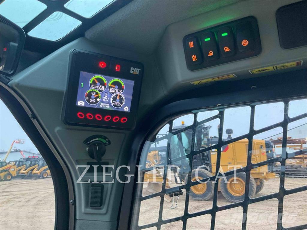 CAT 242D3 Mini incarcator