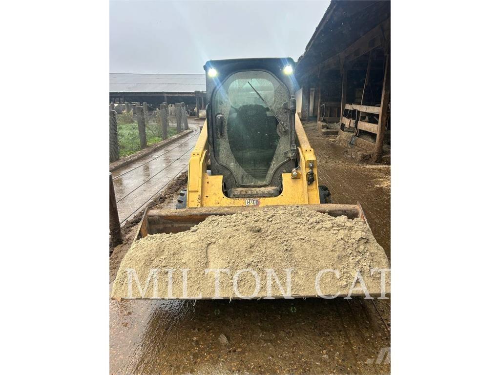 CAT 242D3 Mini incarcator