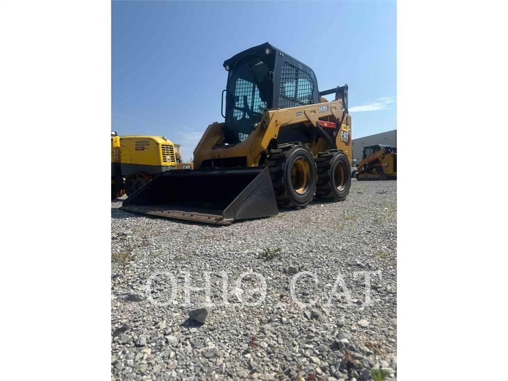 CAT 242D3 C3H2 Mini incarcator