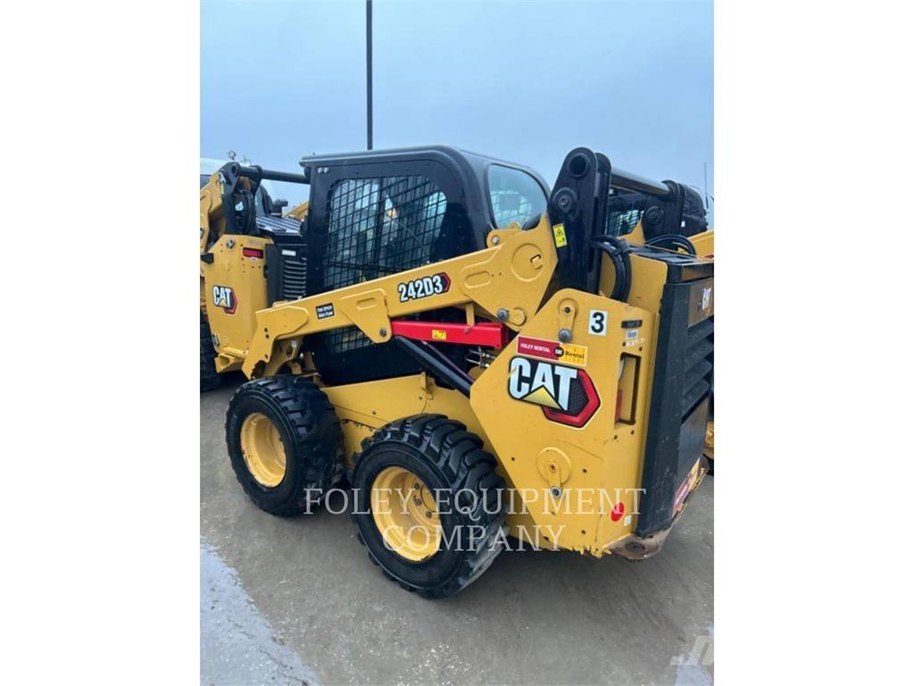 CAT 242D3HF2CA Mini incarcator