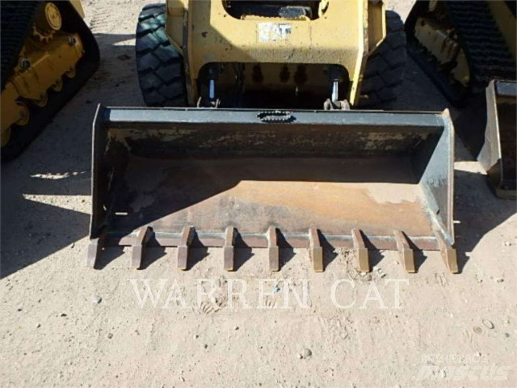 CAT 246D Mini incarcator