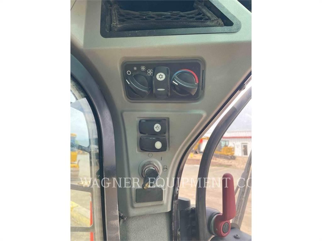 CAT 246D Mini incarcator