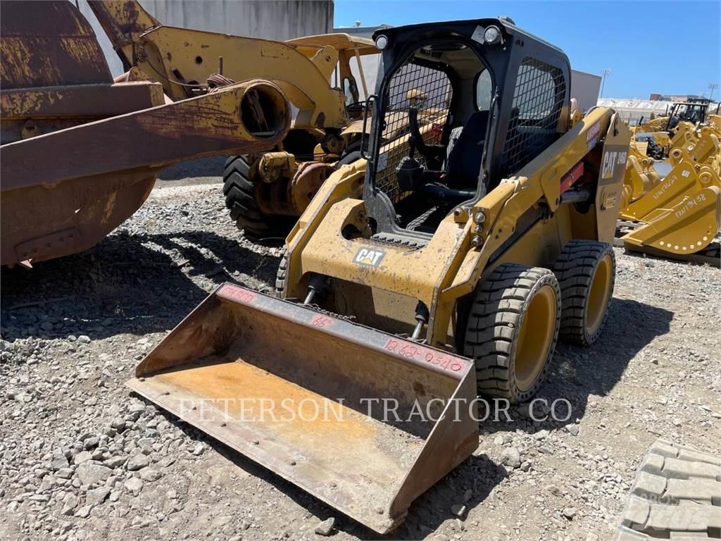 CAT 246D Mini incarcator