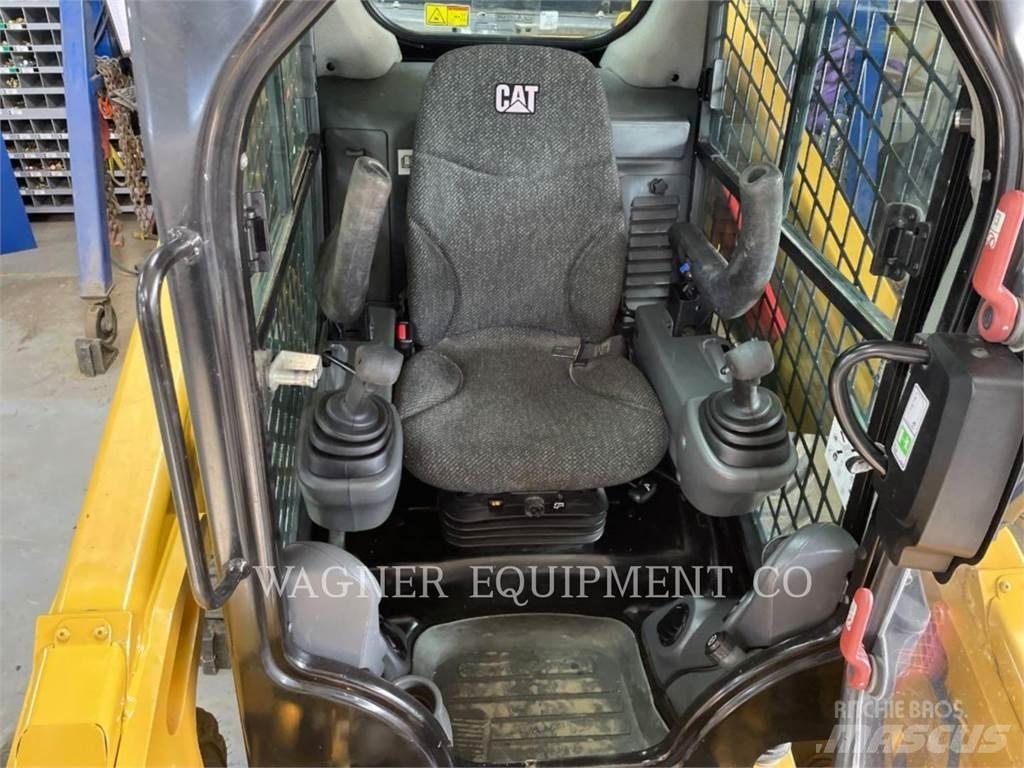 CAT 246D Mini incarcator