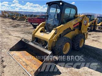 CAT 246D3 Mini incarcator