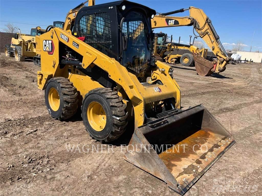 CAT 246D3 Mini incarcator