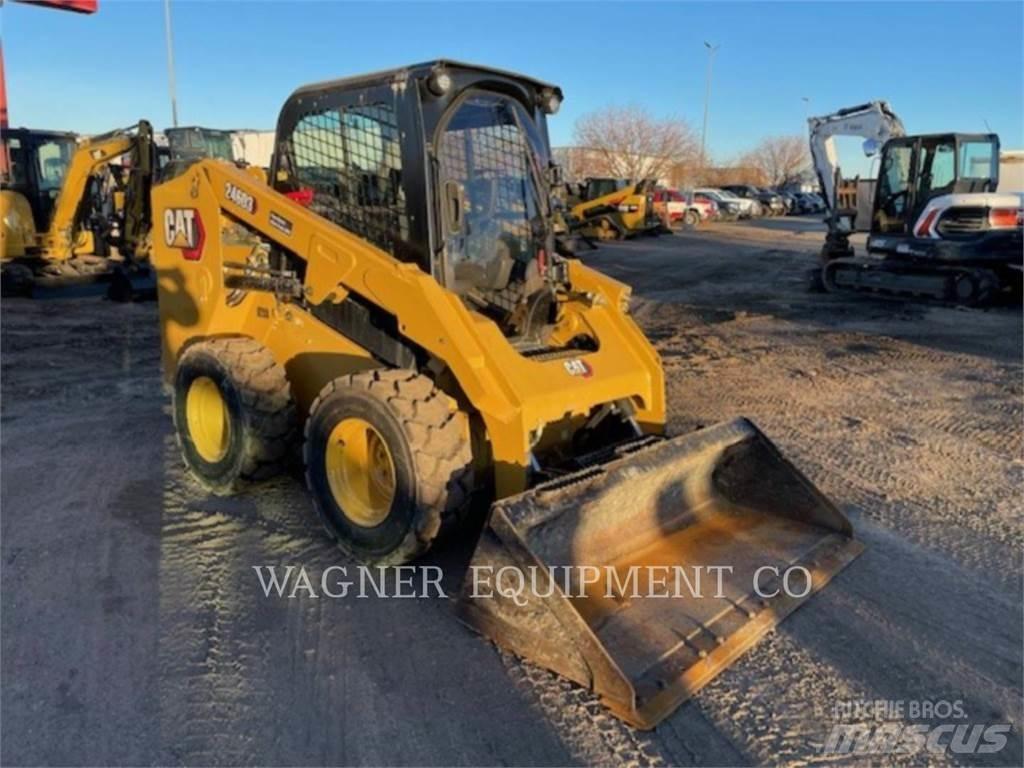 CAT 246D3 Mini incarcator