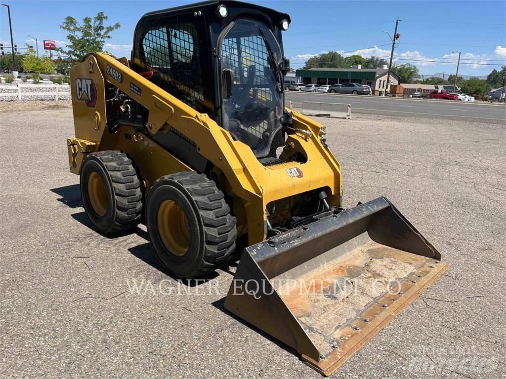 CAT 246D3 Mini incarcator