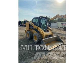 CAT 246D3 Mini incarcator