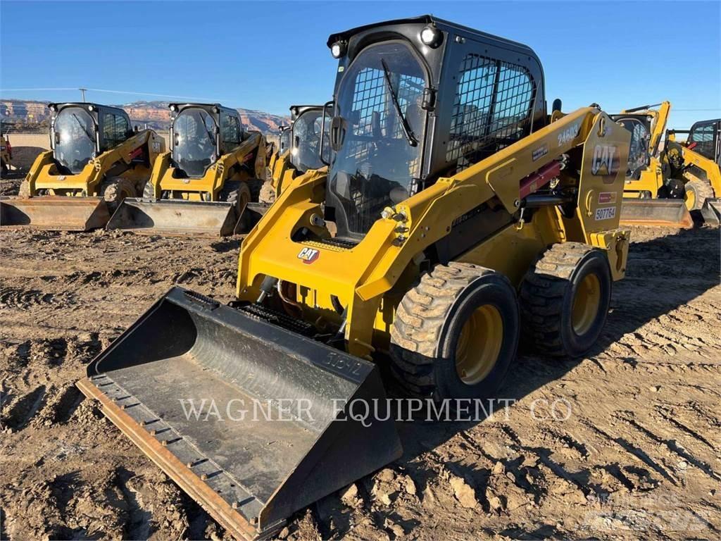 CAT 246D3 Mini incarcator