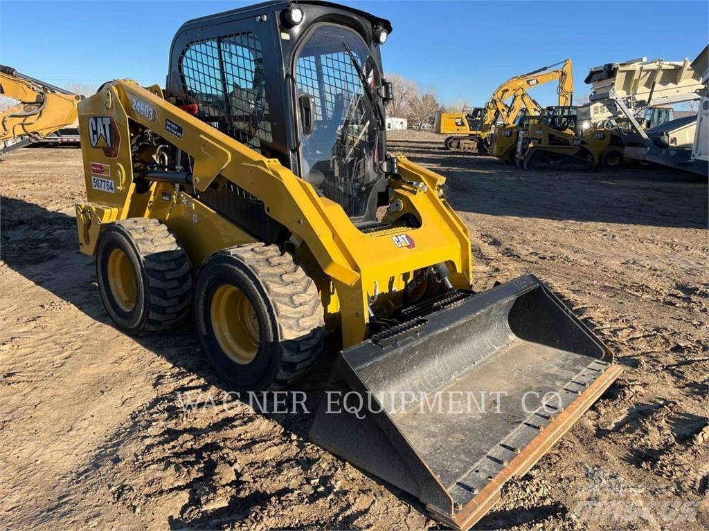 CAT 246D3 Mini incarcator