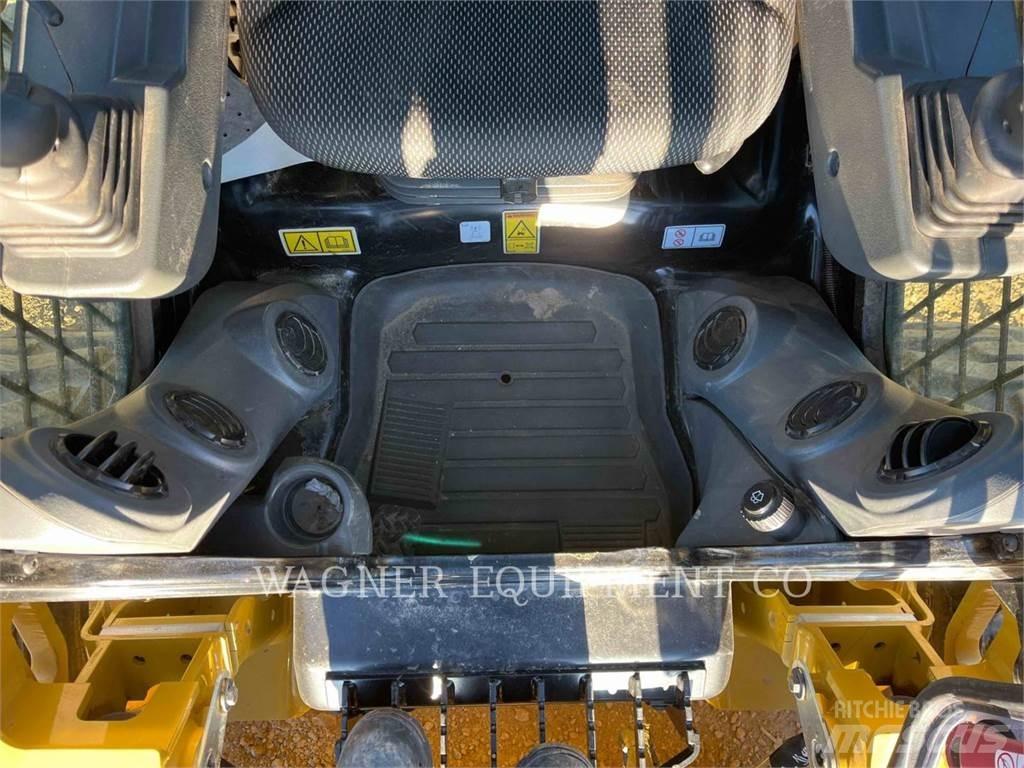 CAT 246D3 Mini incarcator