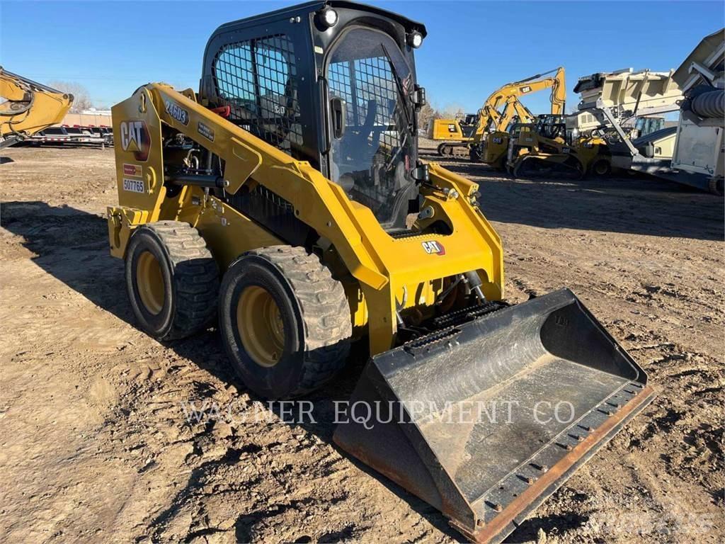 CAT 246D3 Mini incarcator