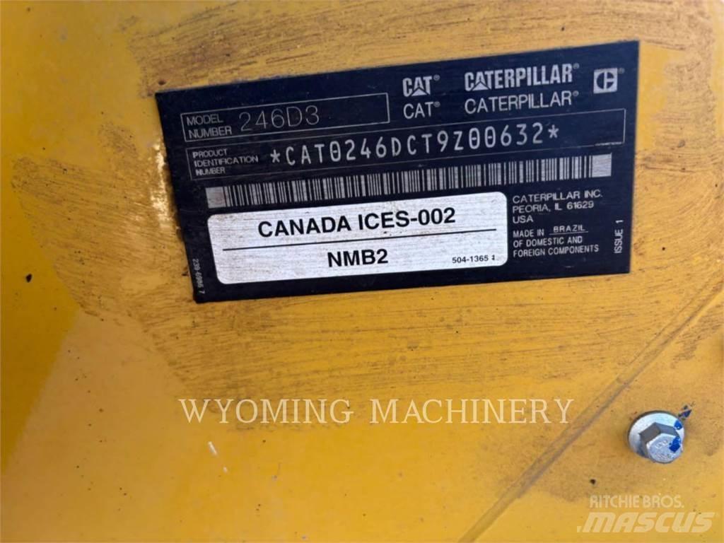CAT 246D3 Mini incarcator