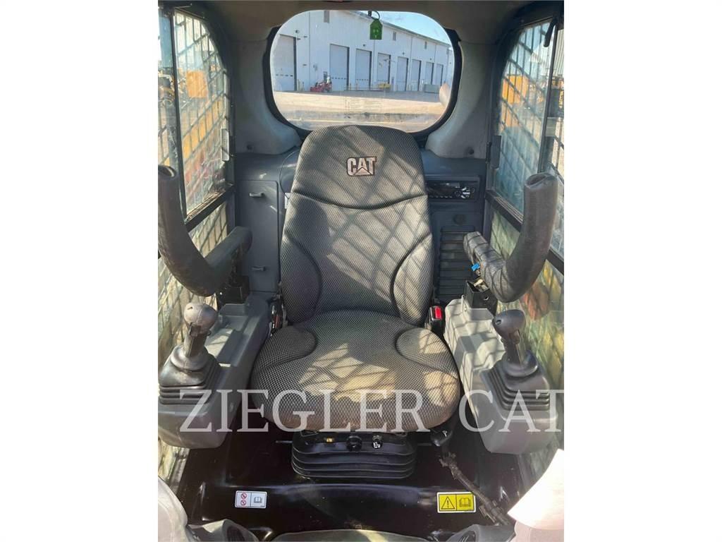 CAT 246D3 Mini incarcator