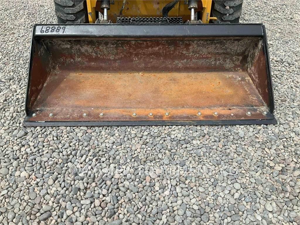 CAT 246D3 Mini incarcator