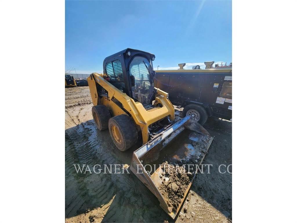 CAT 246D3 Mini incarcator