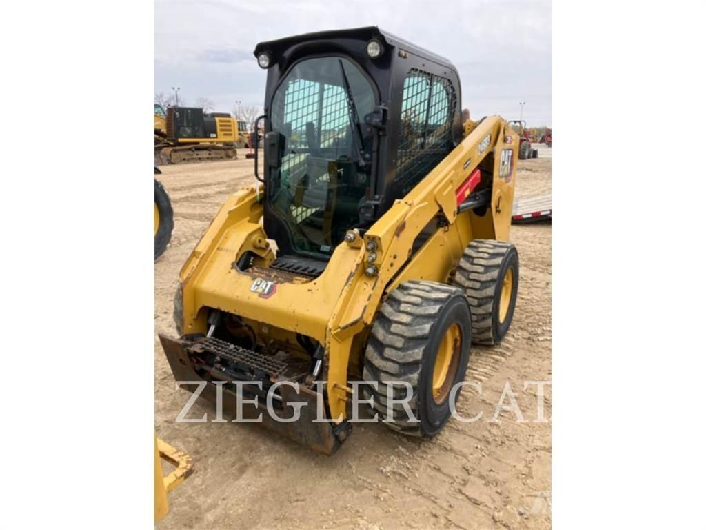 CAT 246D3 Mini incarcator