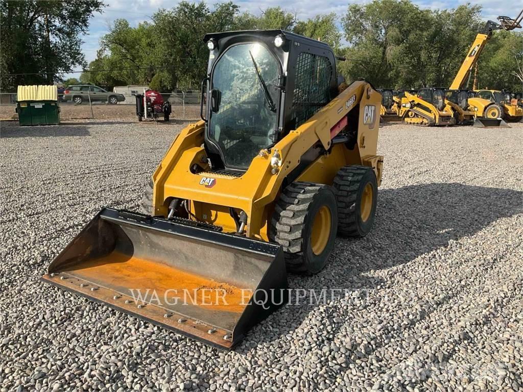 CAT 246D3 Mini incarcator
