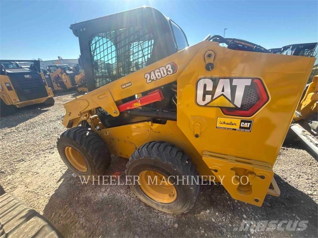 CAT 246D3 C3H2 Mini incarcator