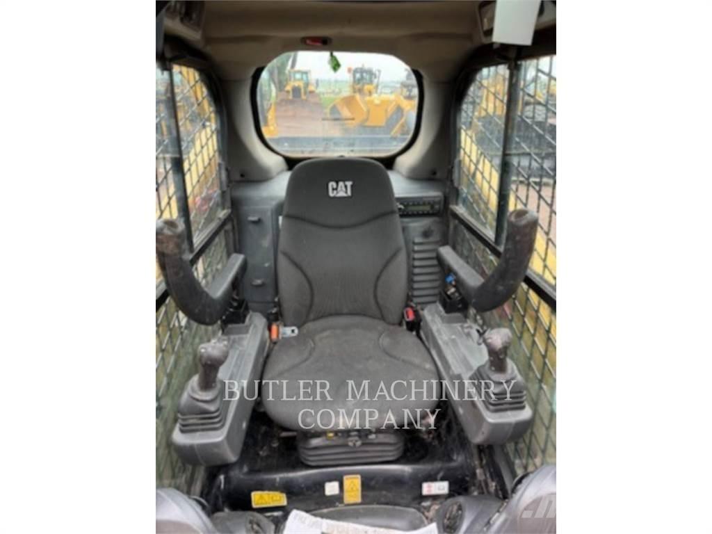 CAT 246D3 C3H2 Mini incarcator