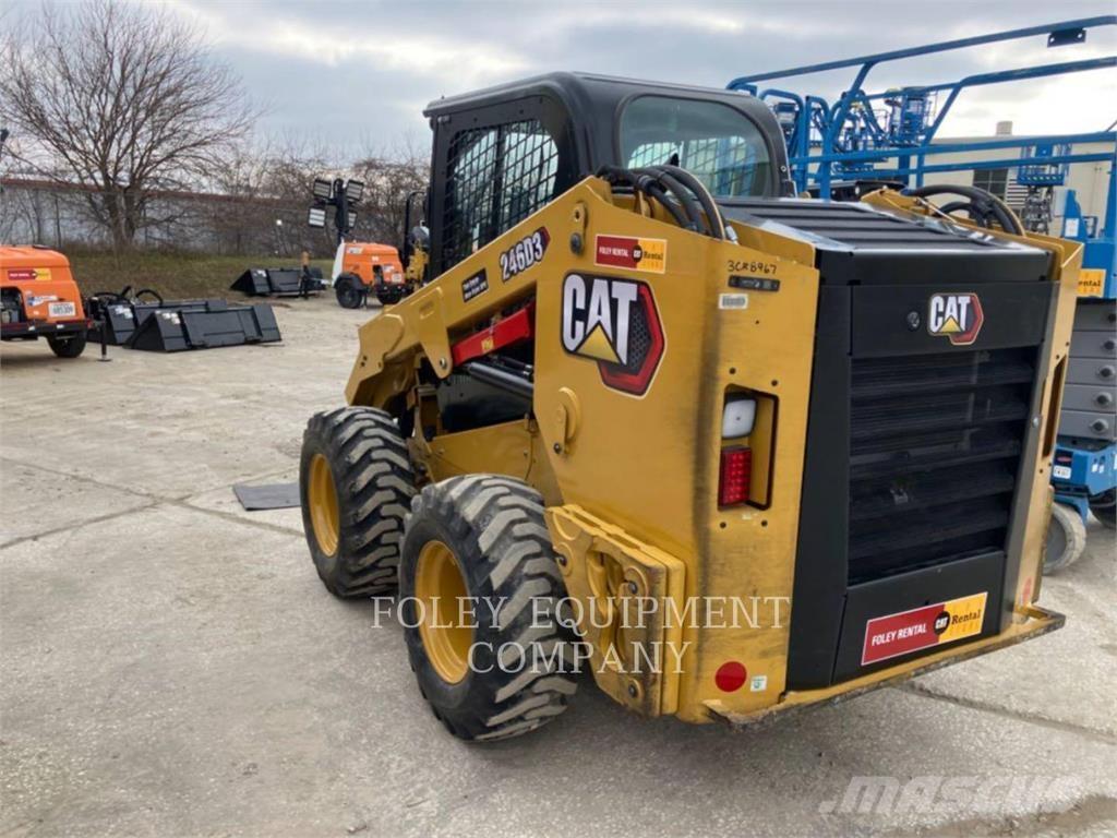 CAT 246D3XPS2C Mini incarcator