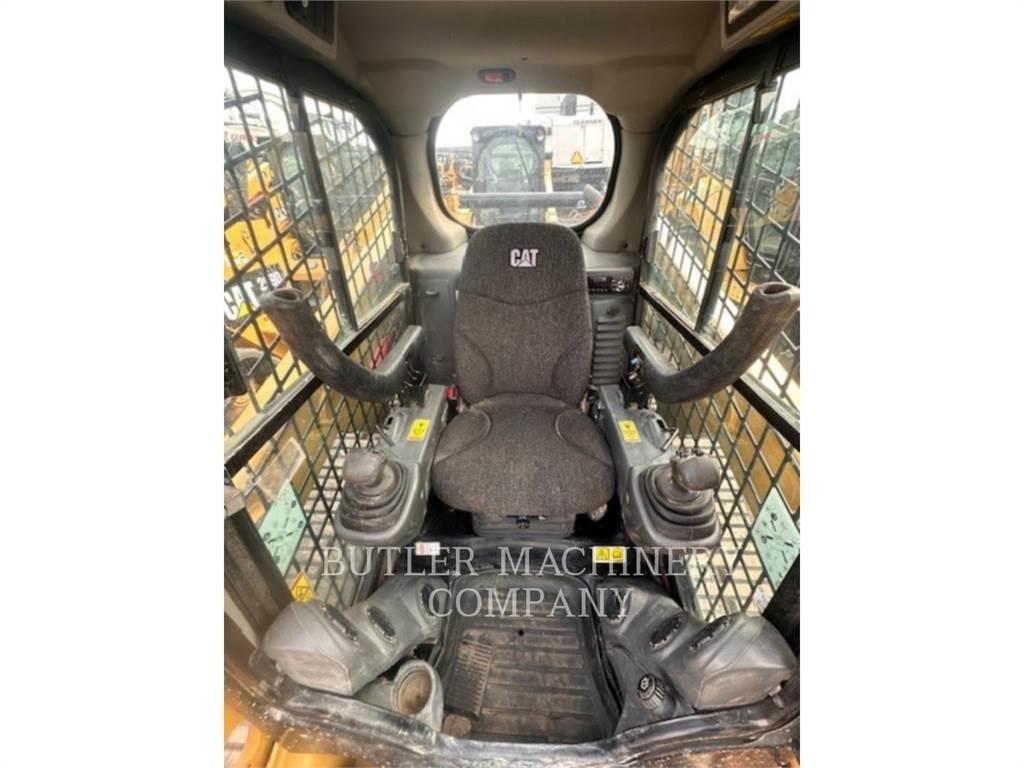CAT 249D Încarcatoare cu excavator