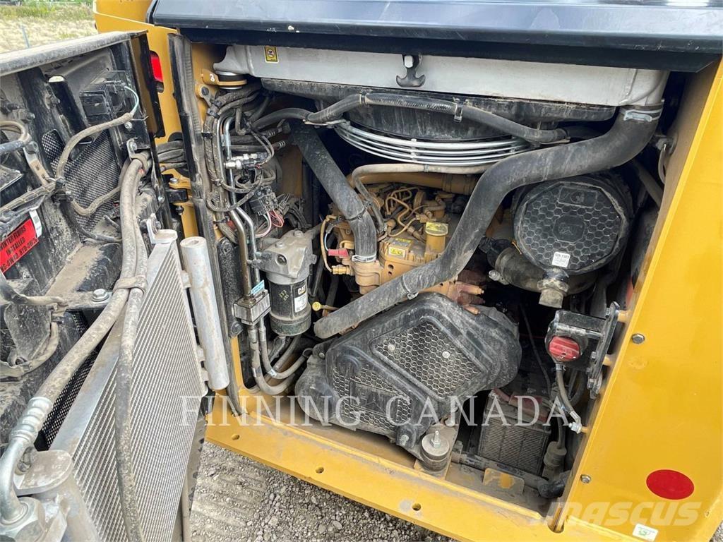 CAT 255-05 Încarcatoare cu excavator