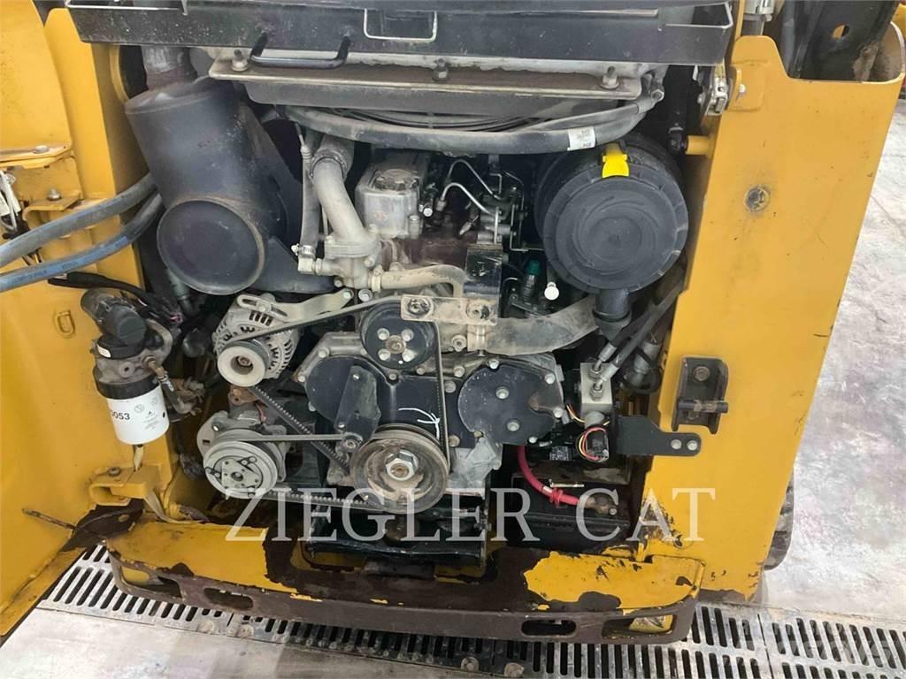 CAT 257B3 Încarcatoare cu excavator