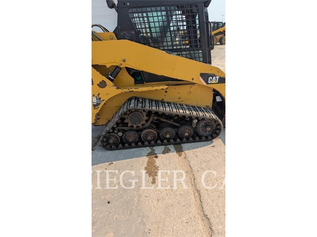CAT 257B3 Încarcatoare cu excavator