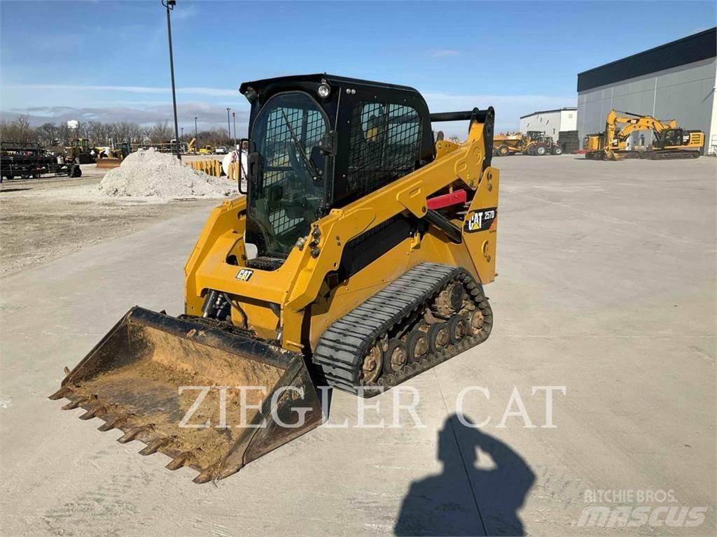 CAT 257D Încarcatoare cu excavator