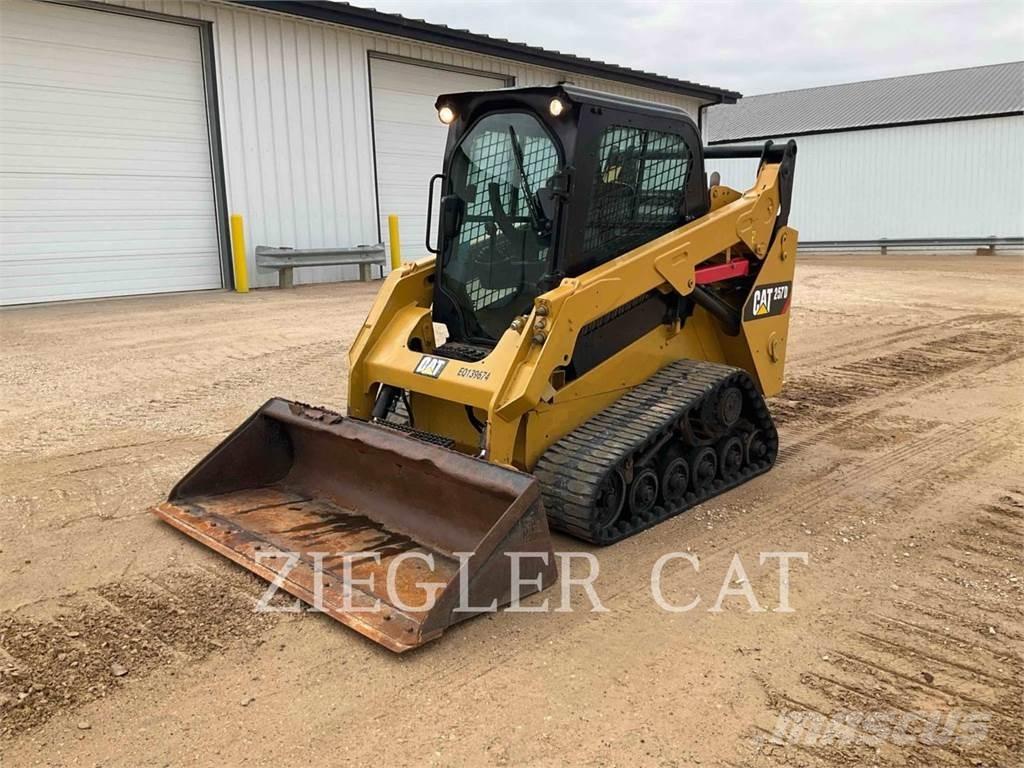 CAT 257D Încarcatoare cu excavator