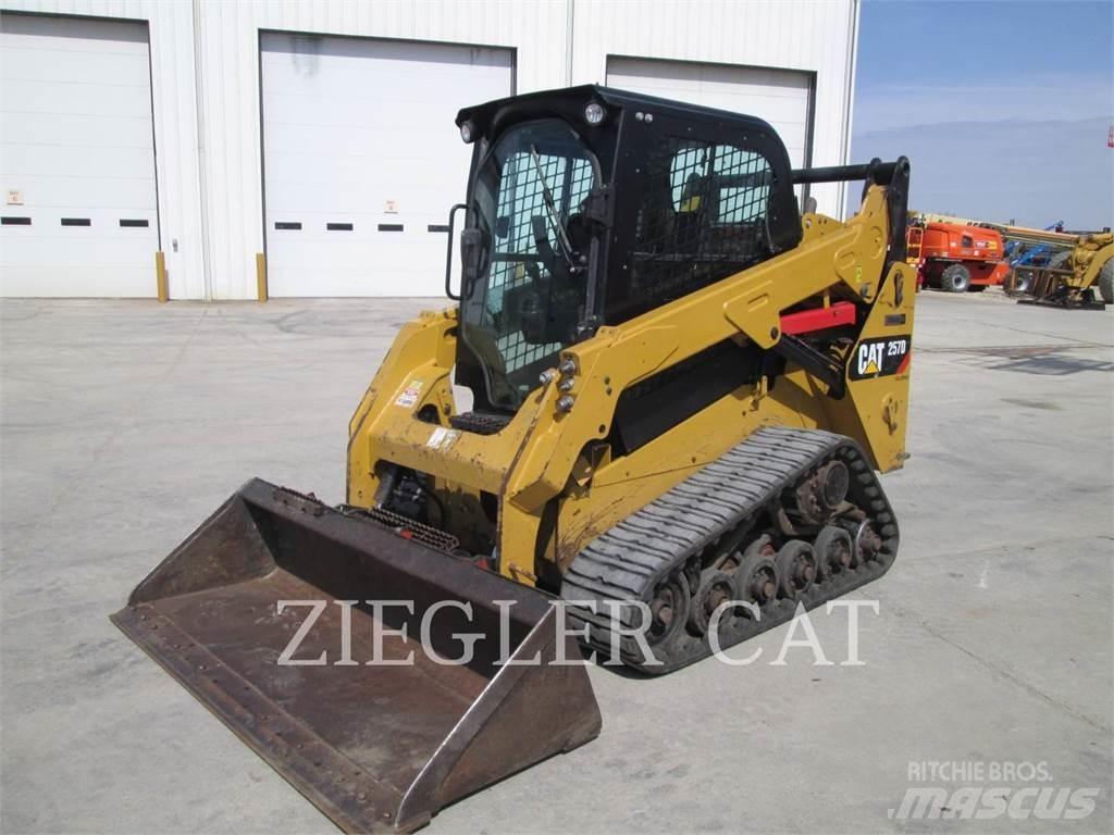 CAT 257D Încarcatoare cu excavator