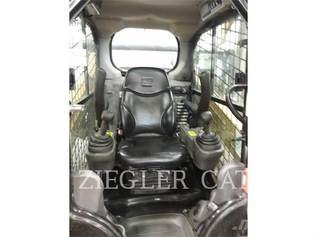 CAT 257D Încarcatoare cu excavator