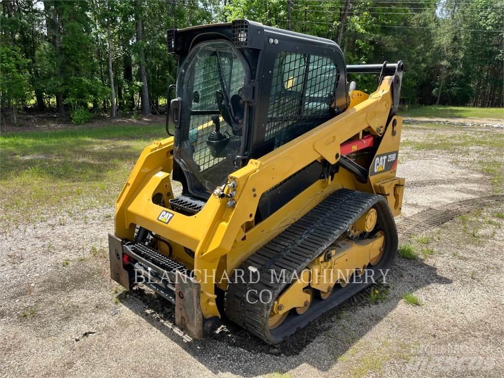 CAT 259D Încarcatoare cu excavator