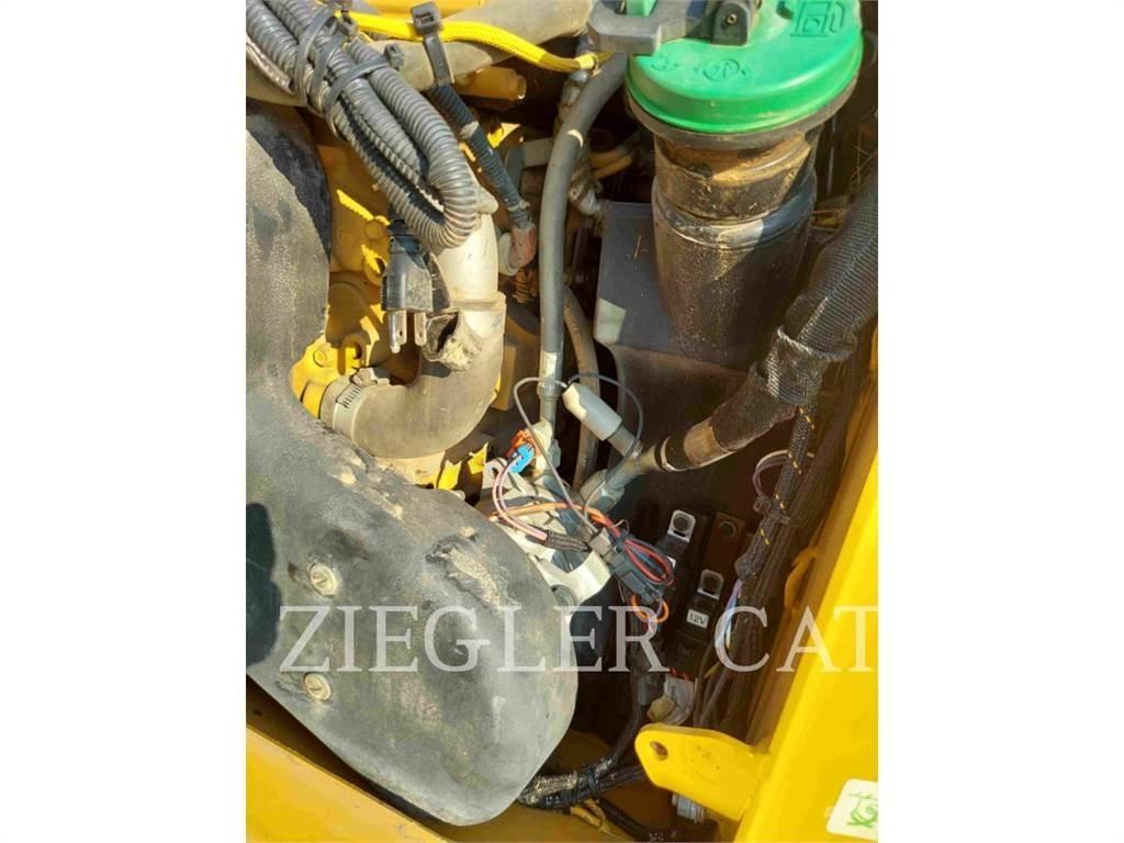 CAT 259D Încarcatoare cu excavator