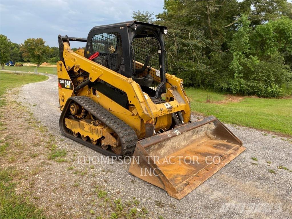 CAT 259D Încarcatoare cu excavator