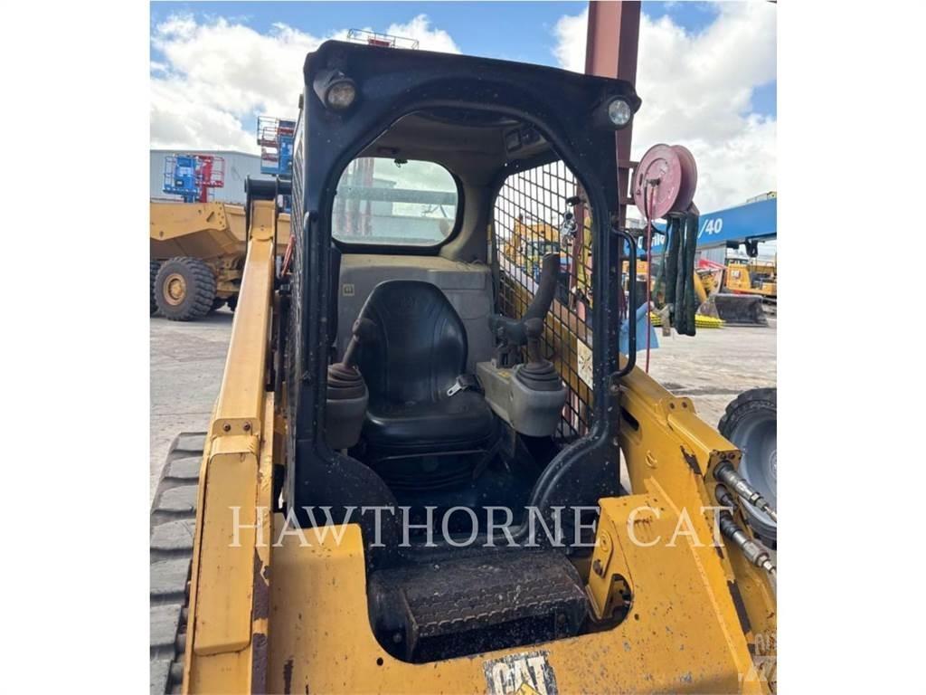 CAT 259D Încarcatoare cu excavator
