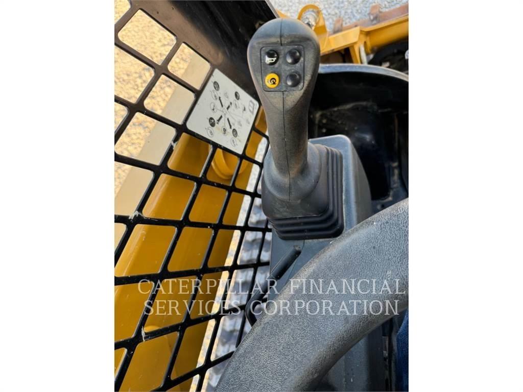 CAT 259D3 Încarcatoare cu excavator
