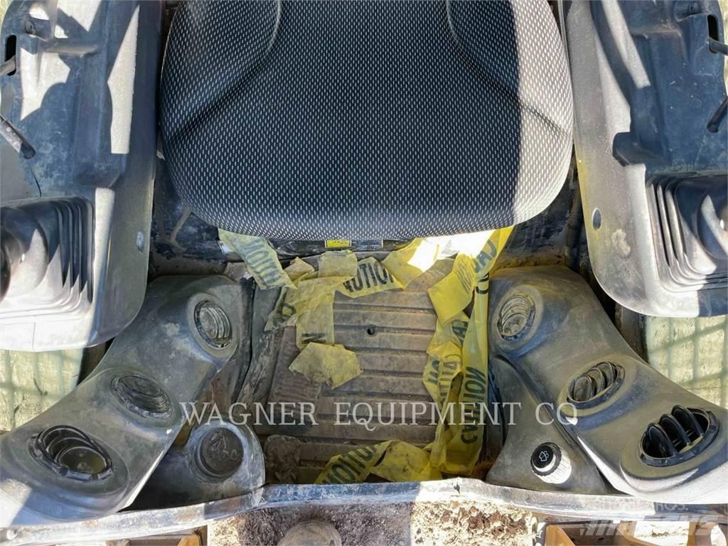 CAT 259D3 Încarcatoare cu excavator