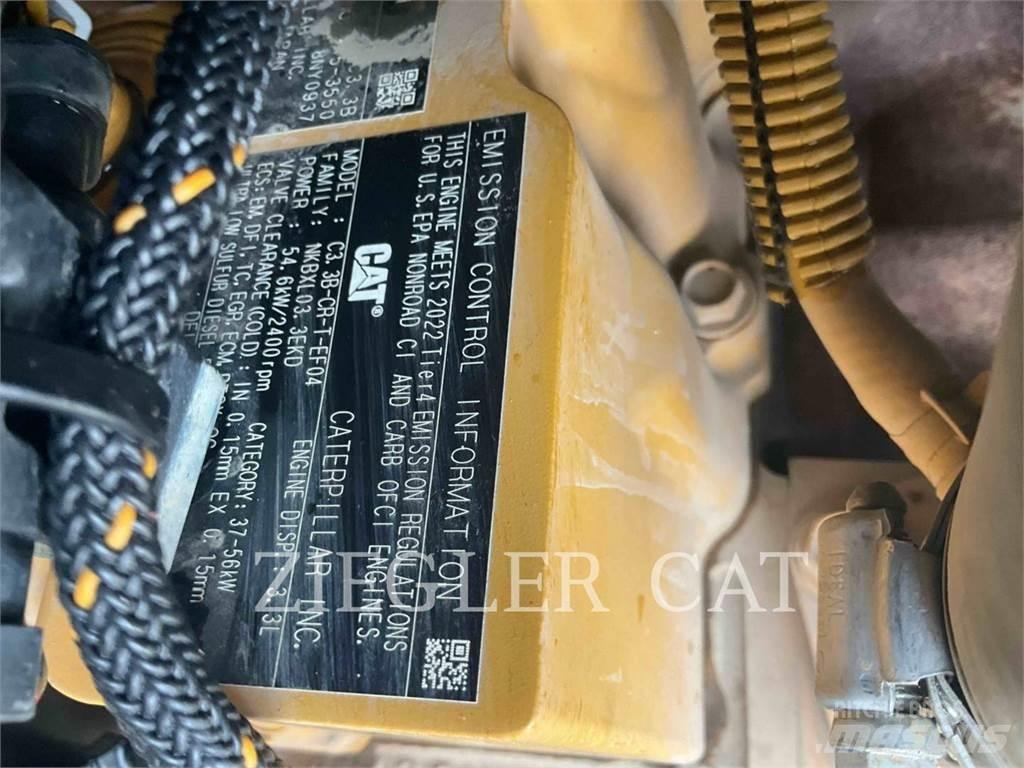 CAT 259D3 Încarcatoare cu excavator