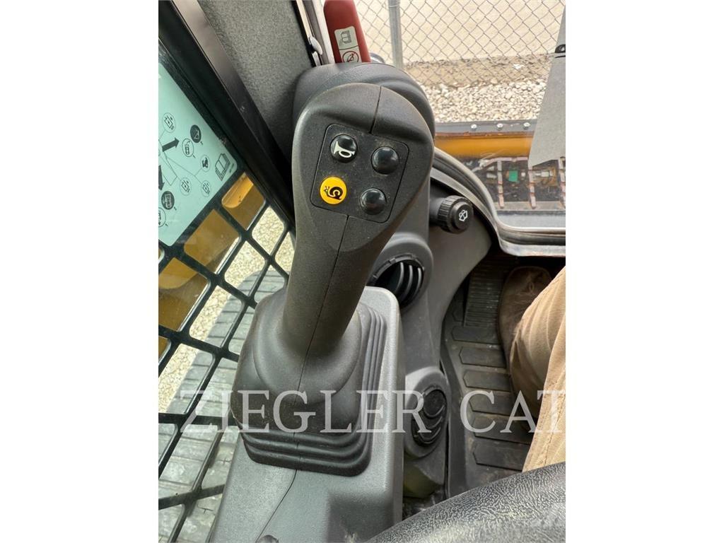 CAT 259D3 Încarcatoare cu excavator