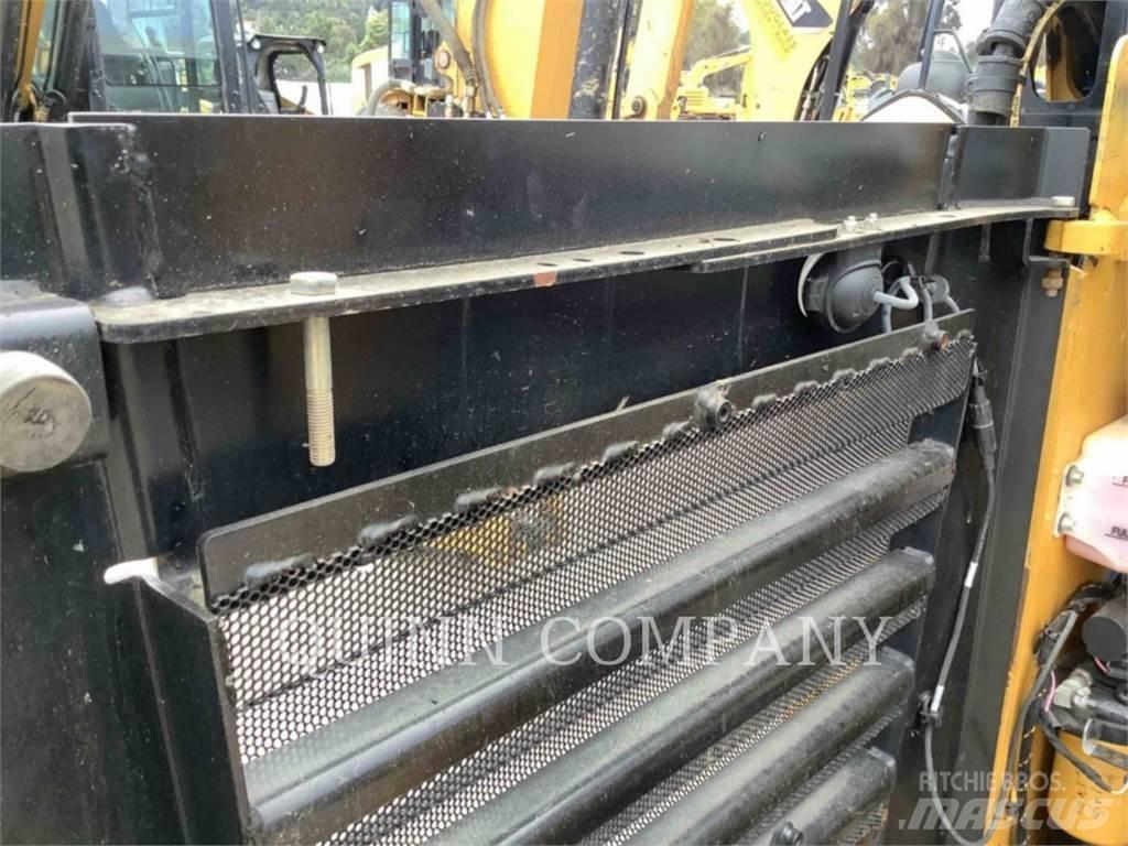 CAT 259D3 Mini incarcator