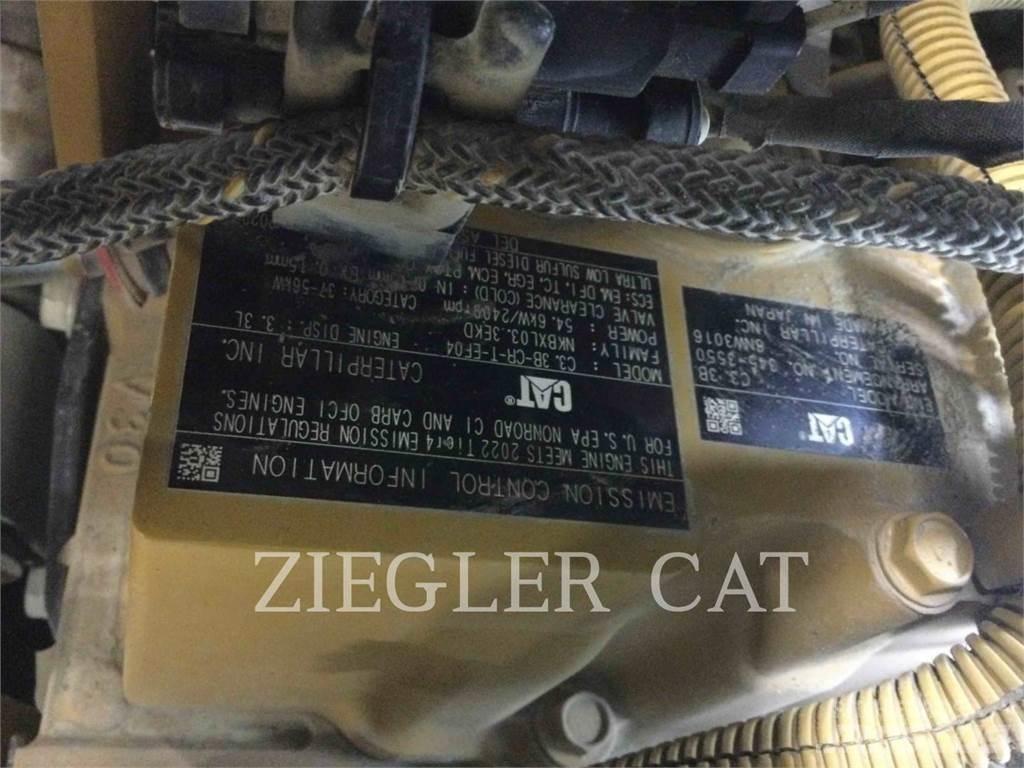 CAT 259D3 Încarcatoare cu excavator