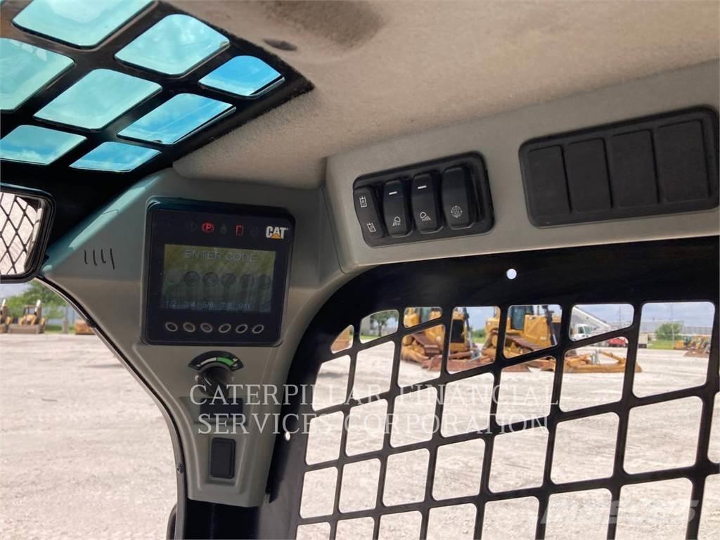 CAT 259D3 Încarcatoare cu excavator