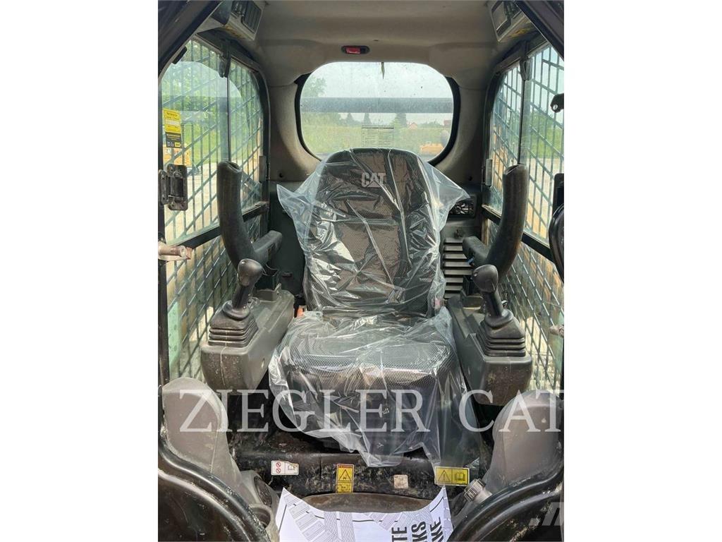 CAT 259D3 Încarcatoare cu excavator