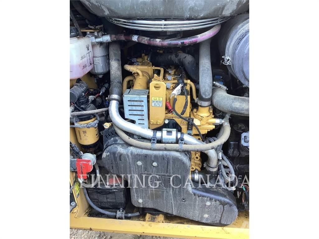 CAT 259D3 Încarcatoare cu excavator