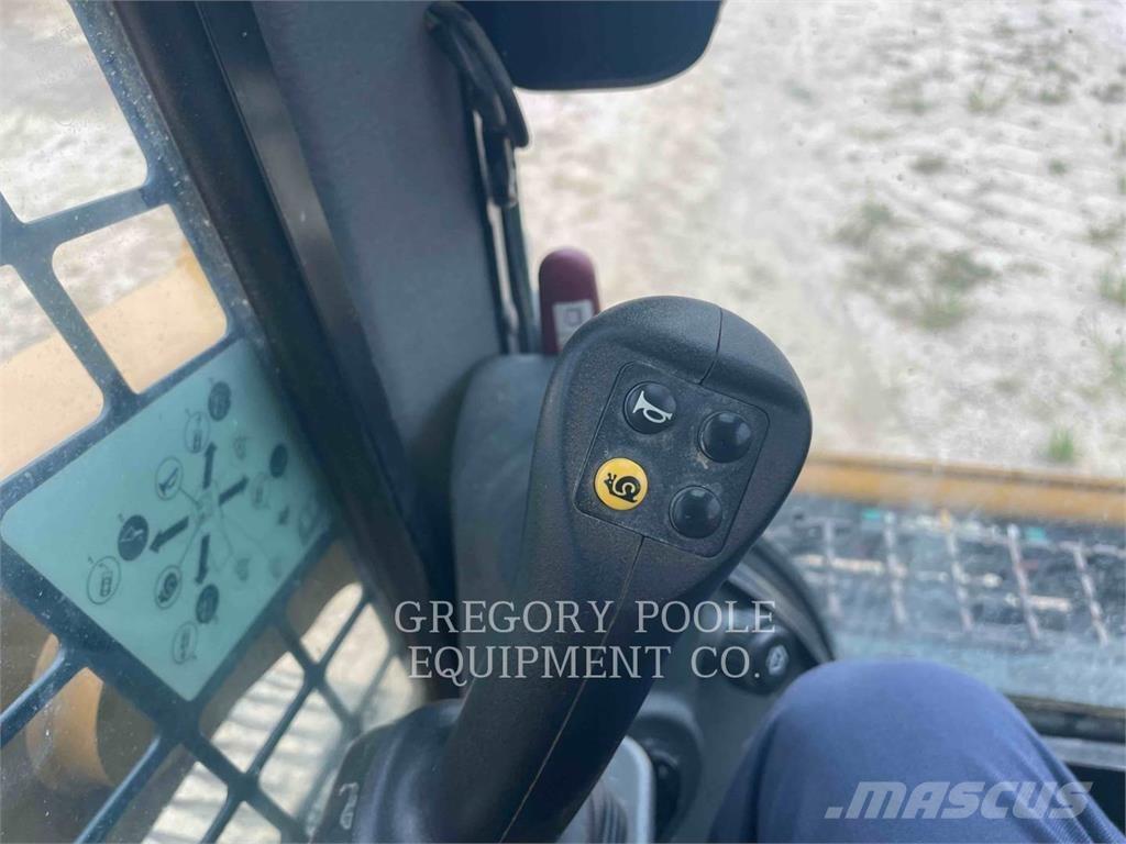 CAT 259D3 Încarcatoare cu excavator