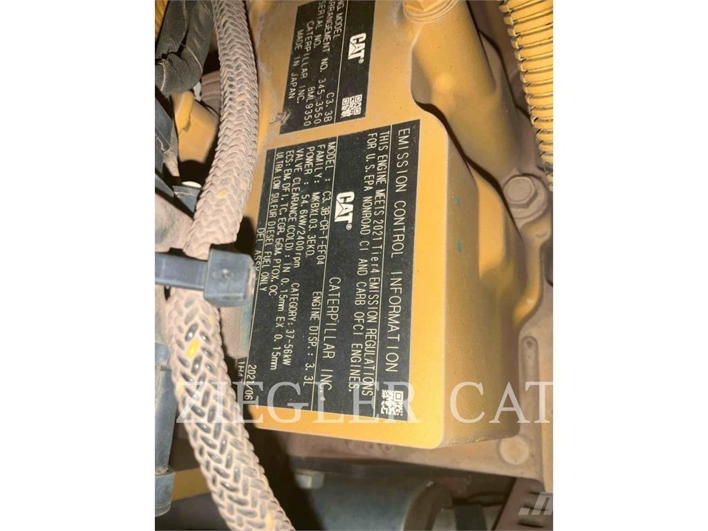 CAT 259D3 Încarcatoare cu excavator